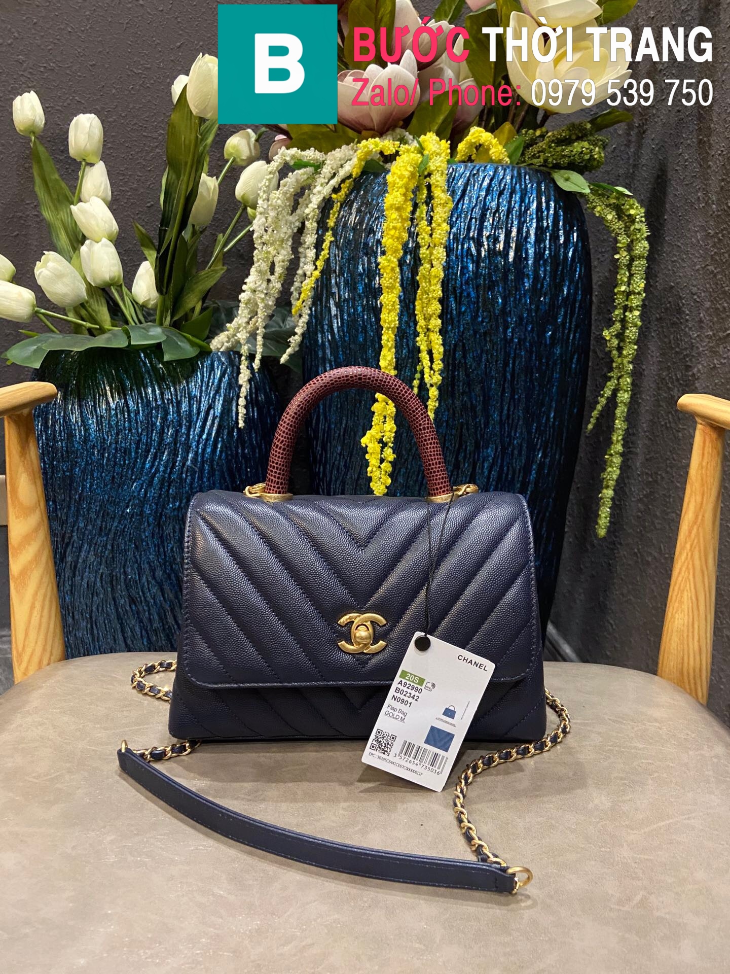 Túi xách Chanel Coco Handle Small siêu cấp da bê vân v màu xanh đen size 24  cm – A92990 – Túi xách cao cấp, những mẫu túi siêu cấp, like authentic cực  đẹp