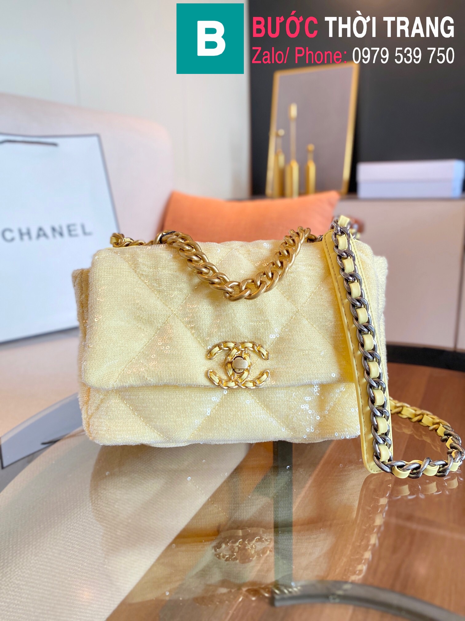 Họa tiết nữ tính của túi Chanel 2015  Ngôi sao