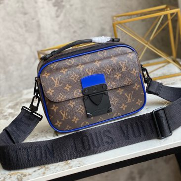 Túi xách Louis Vuitton S Lock messenger (1)